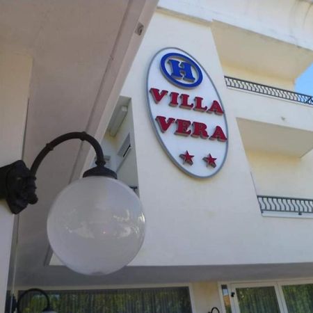 Hotel Villa Vera Rimini Buitenkant foto
